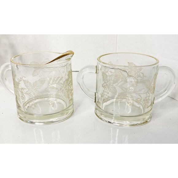 VINTAGE FRUIT EMBOSSED GOLD TRIM JUICE PITCHER AND GLASS SET - Picture 3 of 6